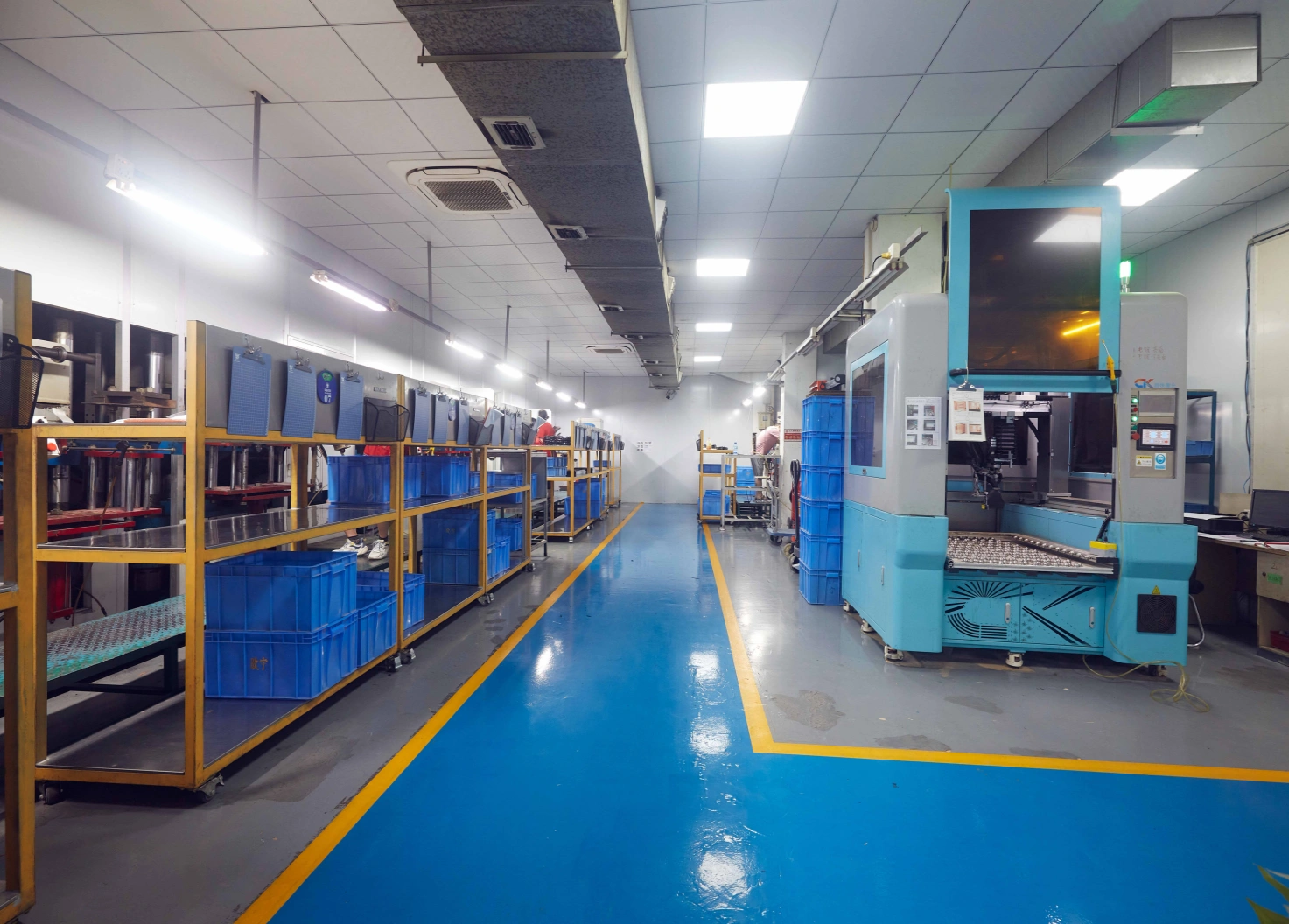 Rubber molding workshop
